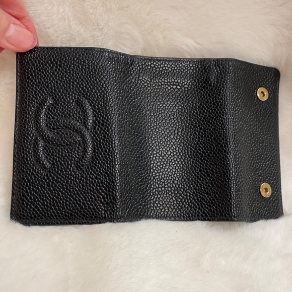 Authentic Chanel Caviar Timeless key holder in black - Picture 3 of 5